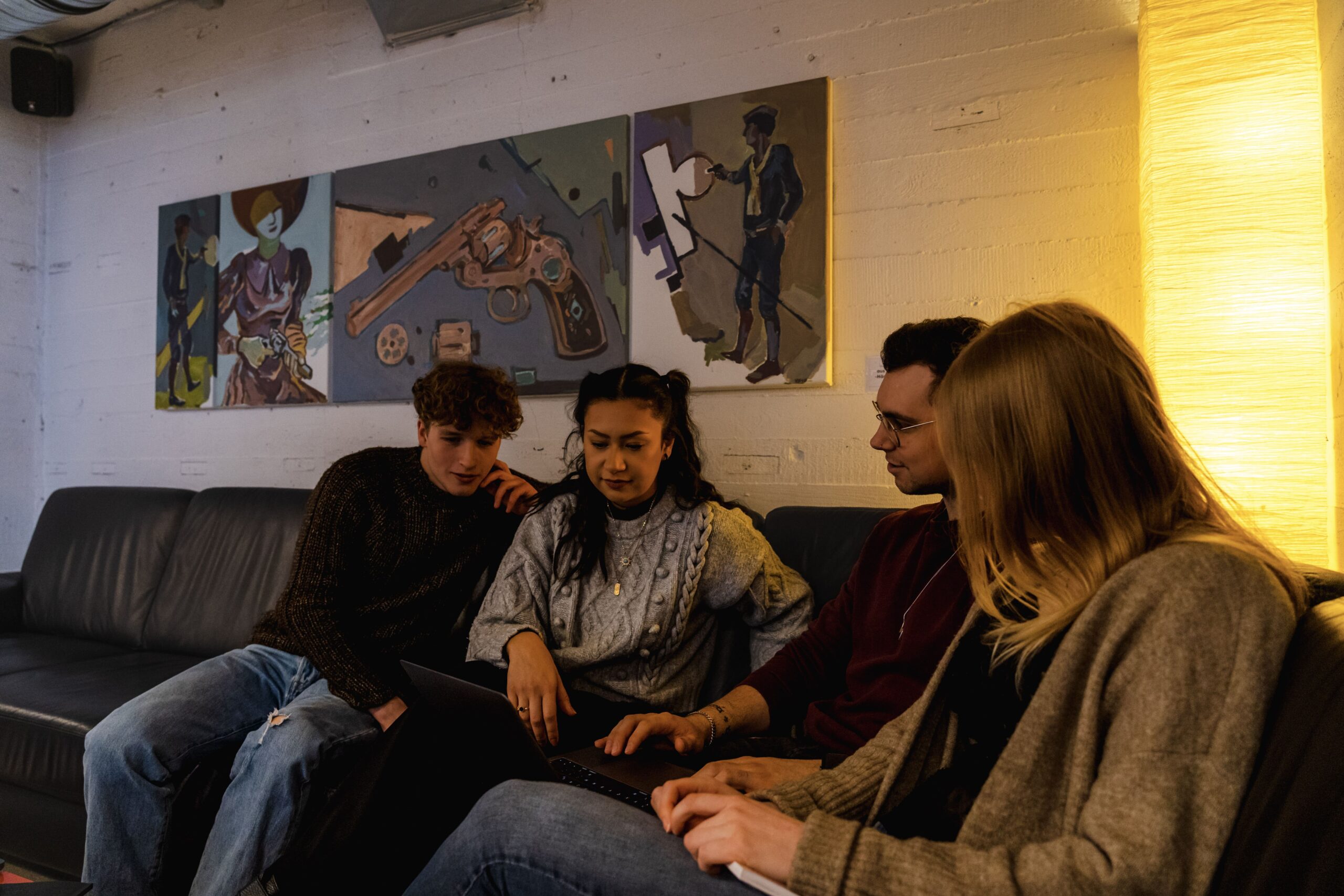 Studierende zusammen