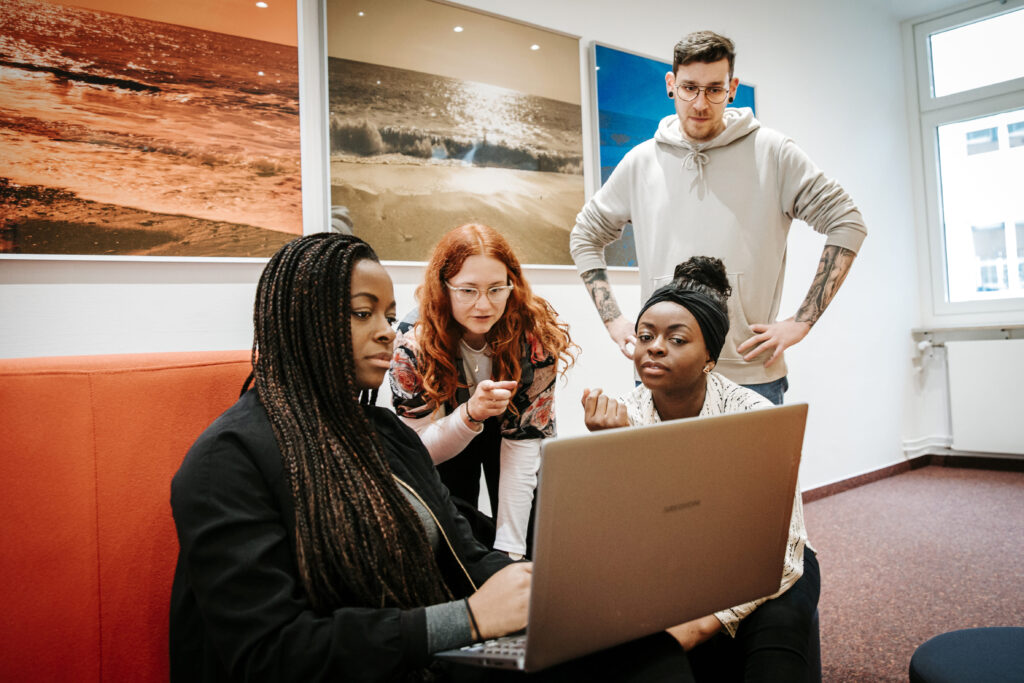 Beratung zwischen Studierenden
